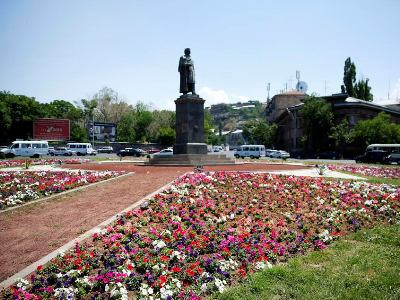 Երեւանի վարչական շրջաններում տնկվել է շուրջ 30 000 ծառ ու թուփ