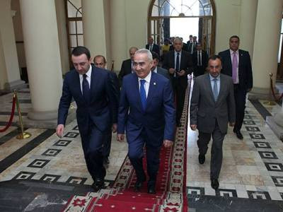 Armenia parliament hosts Georgia PM (PHOTOS)