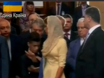 Ukraine president’s son faints during prayer for country