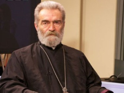 «Հայոց աշխարհ». Մեր միակ երաշխիքը պաշտպանության բանակն է. Պարգեւ Սրբազան