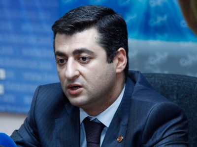 Հովիկ Աբրահամյանի հետ խնդիր չունեմ, ինձնից դժգոհ չեն. Բախչագուլյան