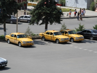 Գյումրիի կենտրոնական հրապարակը՝ տաքսիների վճարովի կանգա՞ռ