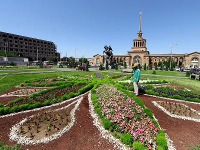 Այս տարի Երեւանում տնկվել է 2,2 մլն ծաղկասածիլ ու 20 հազար թուփ