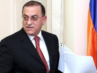 Նախկին նախարարը 2 ամիս է՝ արտերկրում հանգստանում եւ բուժվում է