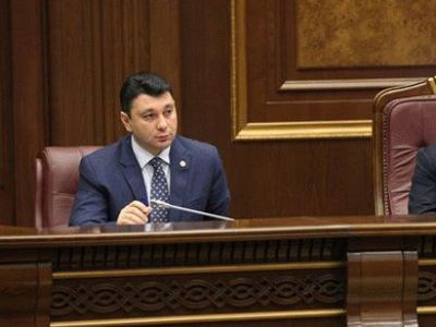 Լեզվի սայթաքում խորհրդարանում. «Պարոն  Զարուհի Փոստանջյան»