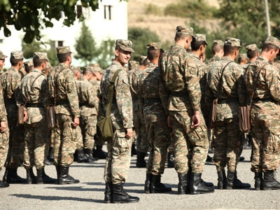 Արմենին զորակոչել են ուռած ձեռքերով, վտանգավոր խալով եւ մտավոր խնդիրներով