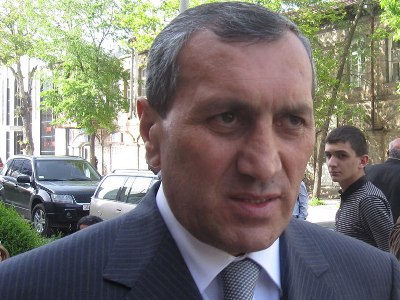 Սուրիկ Խաչատրյանը՝ ստորագրահավաքի եւ հորաքրոջ որդու «ձերբակալման» մասին