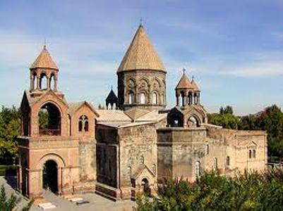 «Հայկական ժամանակ». Եկեղեցու «ռայկոմի քարտուղարները»
