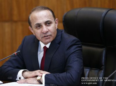 «Չորրորդ իշխանություն». Վարչապետը խոշոր գործարարներին «իշմար» է տվել