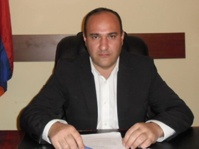 Իջեւանի ԲՀԿ-ական քաղաքապետին եռյակի հանրահավաքի մասին հարցը հունից հանում է