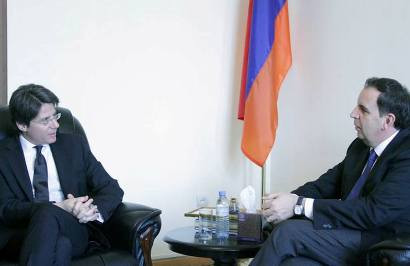 Մալթայի առաջին դեսպանն իր հավատարմագրերի պատճենը հանձնեց ԱԳ փոխնախարարին