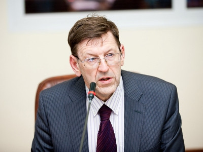 Իրավագետ. Հայաստանի վերնախավը կարող է անցում կատարել մի համակարգից մյուսին