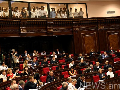 Նամակներ պատգամավորներին. Կոչ են անում դեմ քվեարկել խնդրահարույց օրինագծերին