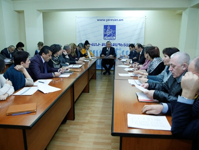 Քննարկվել է Հաշմանդամների հիմնահարցերով Երեւանի հանձնաժողովի 2015-ի ծրագիրը