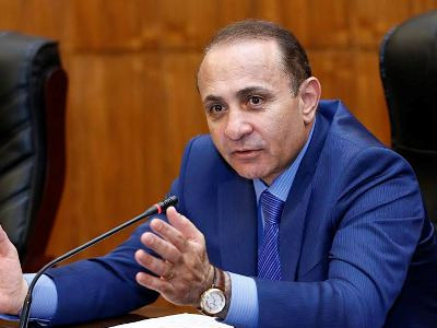 Վարչապետը հանդիպել է փոքր բիզնեսի ներկայացուցիչների հետ. փողոցում աղմկում են