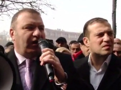 ԲՀԿ պատգամավորները միացան առեւտրականներին եւ երկուշաբթի նրանց հրավիրեցին ԱԺ