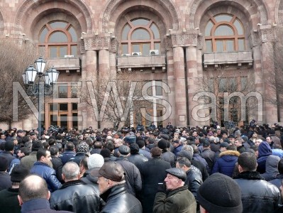 Վարչապետի հետ հանդիպումը գոհացրեց առեւտրականներին. նրանք ցրվեցին