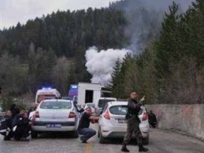 Թուրքական մամուլը հայտնում է Էրդողանի թիկնազորի ճանապարհին պայթուցիկների մասին