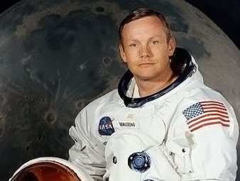 Նիլ Արմսթրոնգի կինը Apollo 11-ից «հուշանվերներով» պայուսակ է գտել