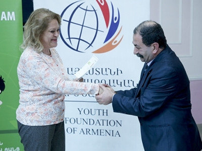 Լավագույն ձեւավորում ապահոված դպրոցները պարգեւատրվել են համակարգչով