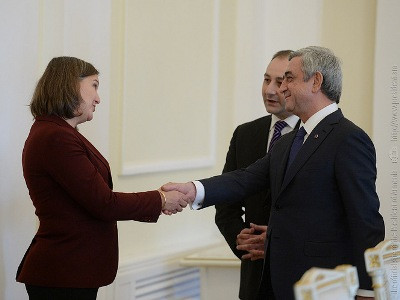 Նուլանդ. ԱՄՆ-ը խորապես շահագրգռված է օգտակար լինելու Հայաստանին (ֆոտո)