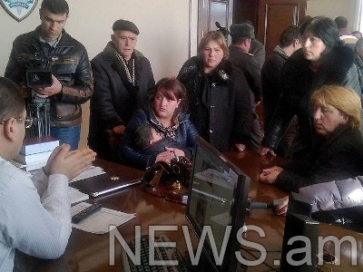 Relatives of the Avetisyans demand meeting with Prosecutor General