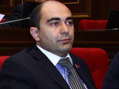 ՀԱԿ-ը ոչնչով չի տարբերվում ՀՀԿ-ի «ամենավատ» պատգամավորներից. Մարուքյան