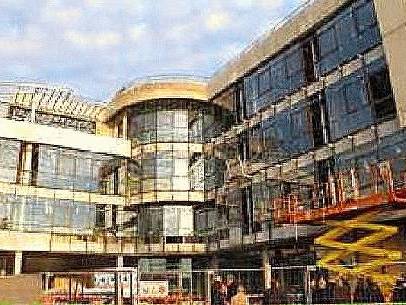 Ֆրանսիայի վարչապետը հայկական վարժարան կբացի