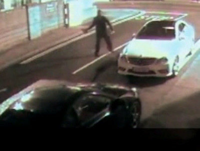 Ավտոմեքենայի գողն աղյուսով ապակին կոտրելիս իրեն նոկաուտի է ենթարկել