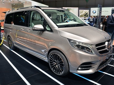 Mercedes-Benz-ը ցուցադրել է3 լ ծավալով շարժիչով արագ V դասի մեքենան
