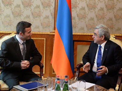 Սերժ Սարգսյանն ընդունել է ֆրանսահայ ավտոմրցավարորդ Նիկոլա Մինասյանին (ֆոտո)