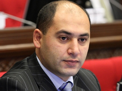 Իմ թիմը մեծ է, այդտեղ կարող են լինել նաեւ գողականներ. Մարտուն Գրիգորյան