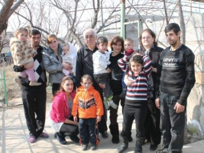 Բանաստեղծ Հովհաննես Ղազարյանը վստահեցնում է` իրենք սեփականություն չունեն