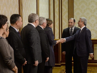 Սերժ Սարգսյանն ընդունել է «Եվրանեսթ» ԽՎ բյուրոյի անդամներին (ֆոտո)