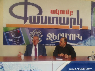 Պառլամենտական համակարգը ժամանակավրեպ չէ. Մկրտիչ Մինասյան