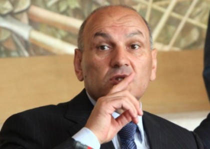 «Հրապարակ». Վարչապետը դժգոհ է Գագիկ Խաչատրյանից եւ բողոքել է Սերժ Սարգսյանին