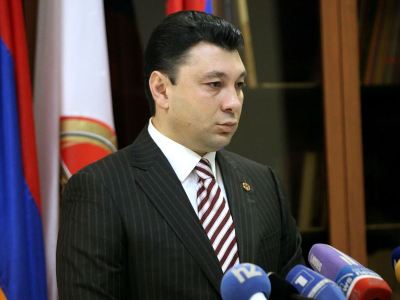 Կարծում եմ՝ ԲՀԿ-ն Փաշինյանի փաստաբանության կարիքը չունի. Շարմազանով
