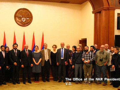 Բակո Սահակյանն ընդունել է «Արարատի ստորոտին» մեդիաֆորումի մասնակիցներին