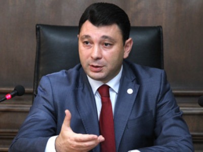 Փոխխոսնակ. Եզդիների ցեղասպանությունը դատապարտող բանաձեւն առանձին կընդունենք