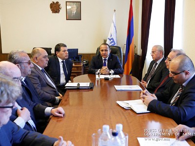 Արամ Հարությունյանին ներկայացրին իր աշխատակազմին (ֆոտո)