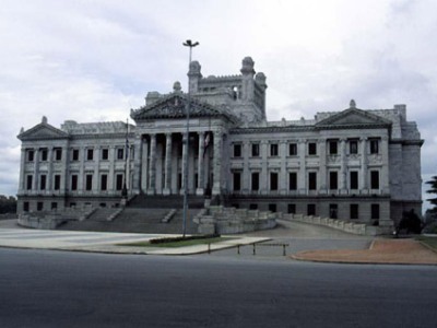 El Pais. Ապրիլի 15-ին Ուրուգվայի խորհրդարանը նշելու է Ցեղասպանության տարելիցը