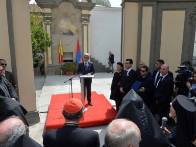 Սուրբ Գրիգոր Լուսավորչի մասունքների վերադարձման արարողությունը Նեապոլում (ֆոտո)