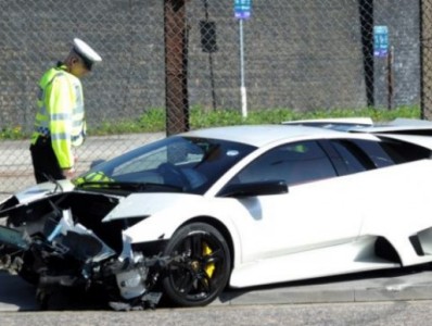 Բրիտանացին վթարի է ենթարկվել Lamborghini-ով եւ հայտարարել, որ վաղը նորը կգնի