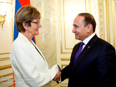 Անն Բրասեր. Անընդունելի է հակամարտության գոտում լարվածության աճը (ֆոտո)