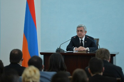 Վաղը, երբ կլինեք ղեկավարներ, հիշե՛ք, որ Երեւանում ընդունել եք շատ կարեւոր բանաձեւ. ՀՀ նախագահ (ֆոտո)