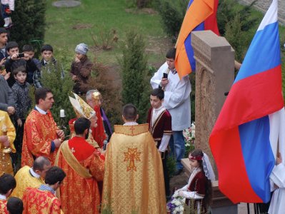 Մոսկվայի կաթոլիկ տաճարում Ցեղասպանությանը նվիրված խաչքար է բացվել