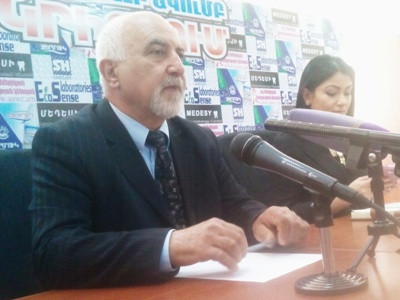 Սխալ է խոսել Ցեղասպանությունից եւ չխոսել ռուս-թուրքական պայմանագրից. Հայրիկյան