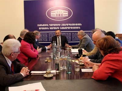 ԼՂՀ արտգործնախարարն ընդունել է միջազգային դիտորդներին