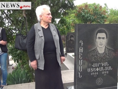 Շուշին ազատագրելուց հետո Դուշման Վարդանը շամպայն բացեց ու լցրեց հայերի գերեզմաններին