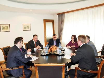 Էկոնոմնախում քննարկել են կանանց ձեռներեցության աջակցման ծրագիրը